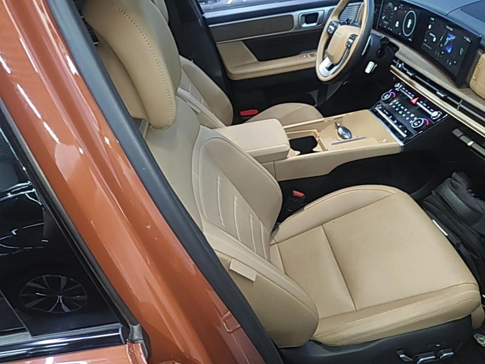 Hyundai Santa Fe 2024 2.0T Connoisseur Ultra — миниатюра 27