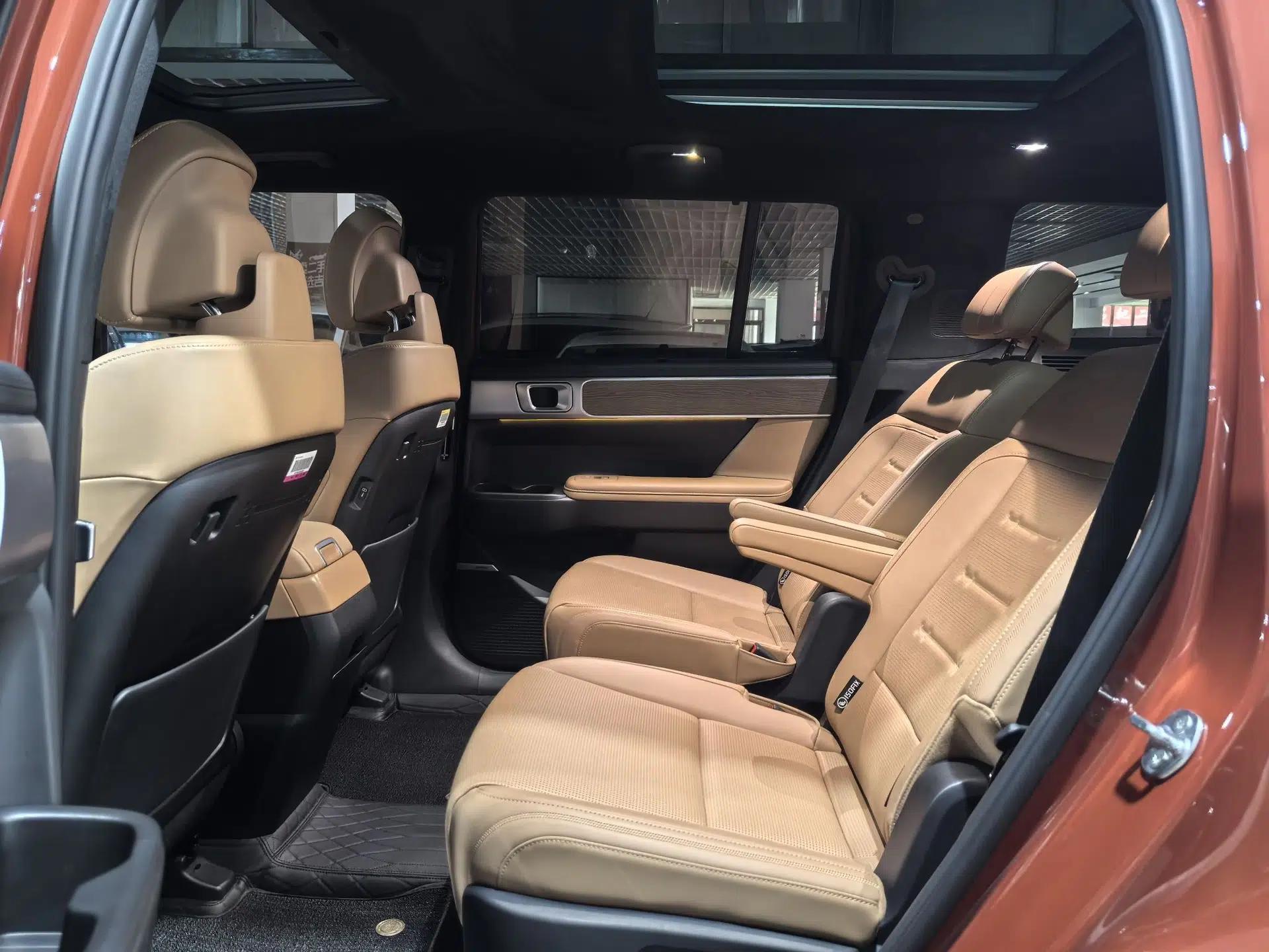 Hyundai Santa Fe 2024 2.0T Connoisseur Ultra — миниатюра 32