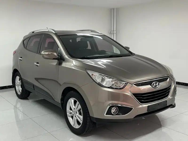 Hyundai ix35 2012 2.0L Automatic 2WD Elite Edition GL — миниатюра 3