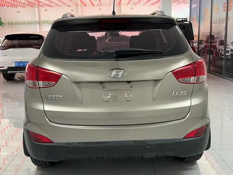 Hyundai ix35 2012 2.0L Automatic 2WD Elite Edition GL — миниатюра 5