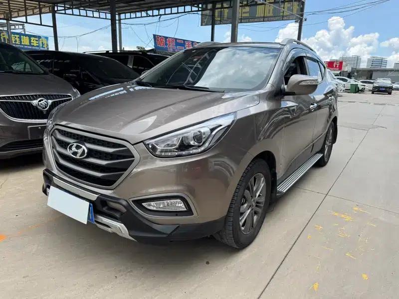 Hyundai ix35 2013 2.0L Automatic 2WD Smart GLS (National IV Emission Standard) — миниатюра 1