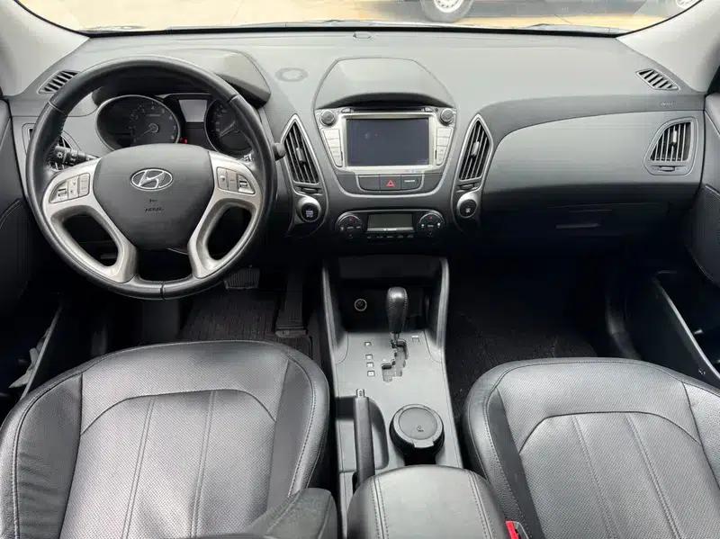 Hyundai ix35 2013 2.0L Automatic 2WD Smart GLS (National IV Emission Standard) — миниатюра 12