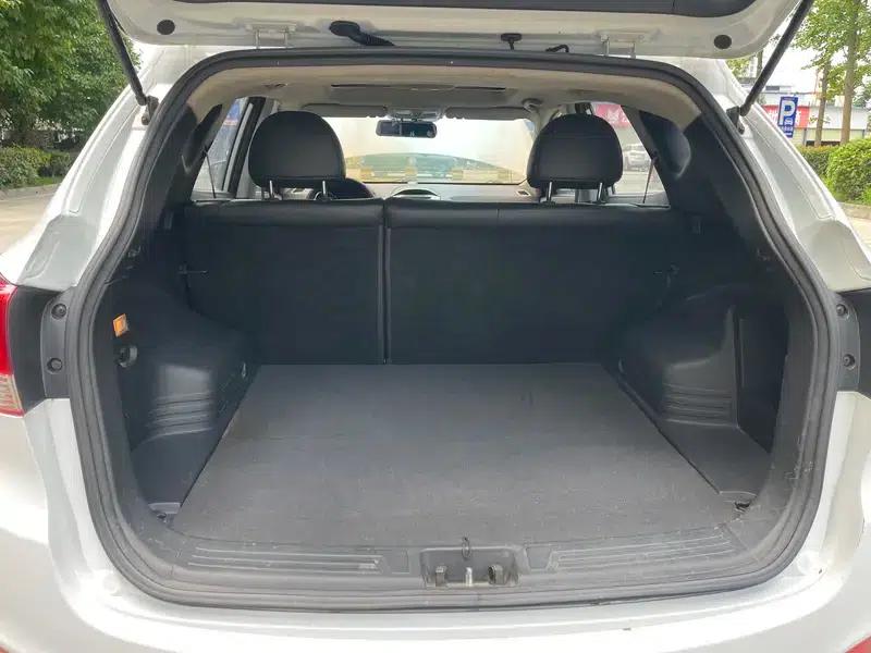 Hyundai ix35 2012 2.0L Automatic 2WD Elite GLS — миниатюра 18