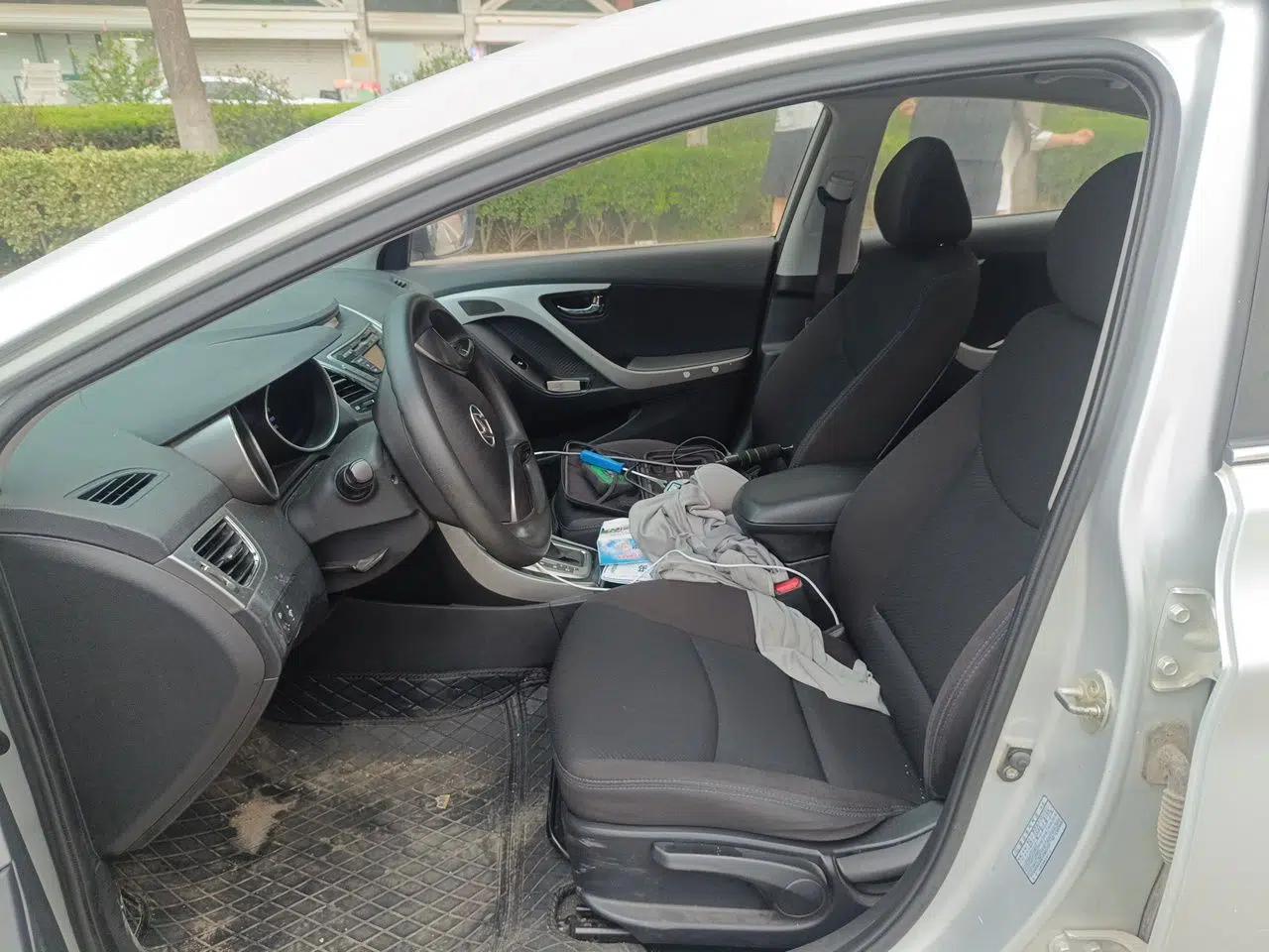 Hyundai Elantra (5th Generation / Langdong) 2012 1.6L Automatic Leading Model — миниатюра 15