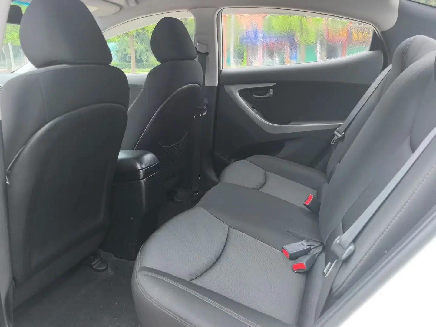 Hyundai Elantra (5th Generation / Langdong) 2015 1.6L Automatic Fashion Model — миниатюра 20