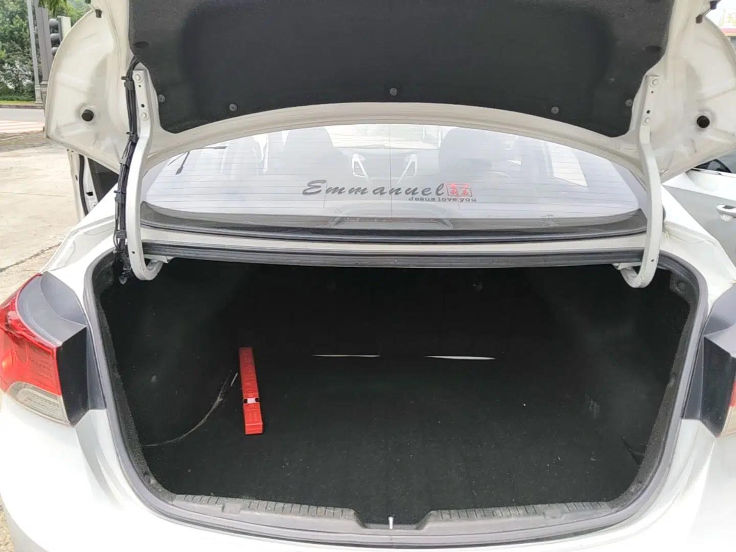 Hyundai Elantra (5th Generation / Langdong) 2015 1.6L Automatic Fashion Model — миниатюра 22