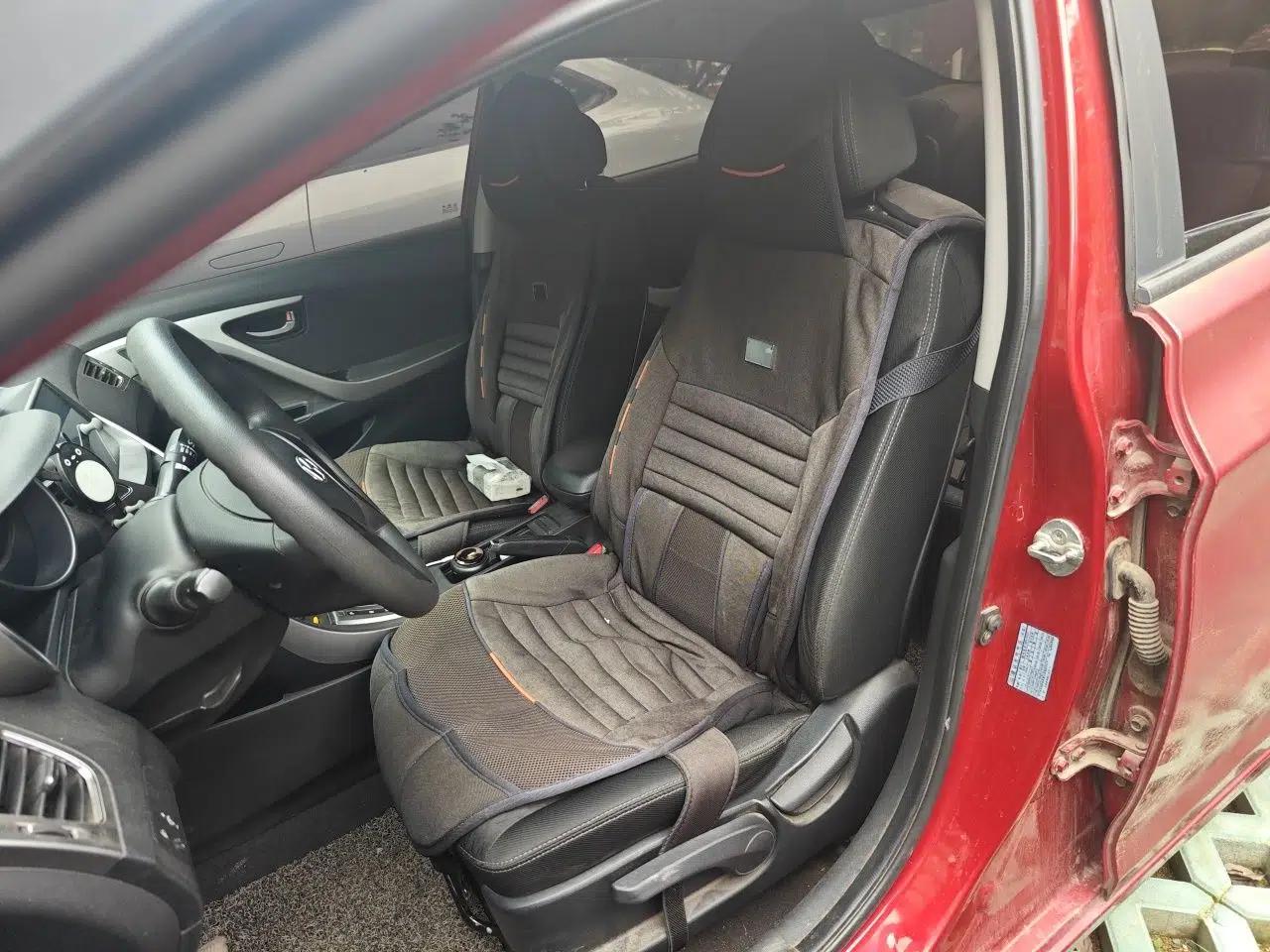 Hyundai Elantra (5th Generation / Langdong) 2012 1.6L Automatic Fashion Edition — миниатюра 15