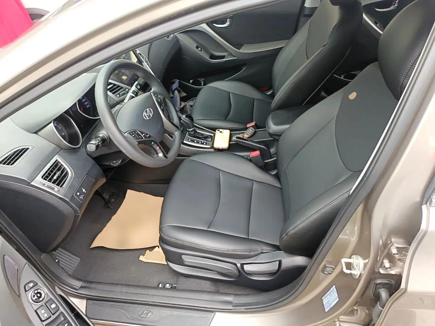 Hyundai Elantra (5th Generation / Langdong) 2015 1.6L Automatic Leading Model — миниатюра 17