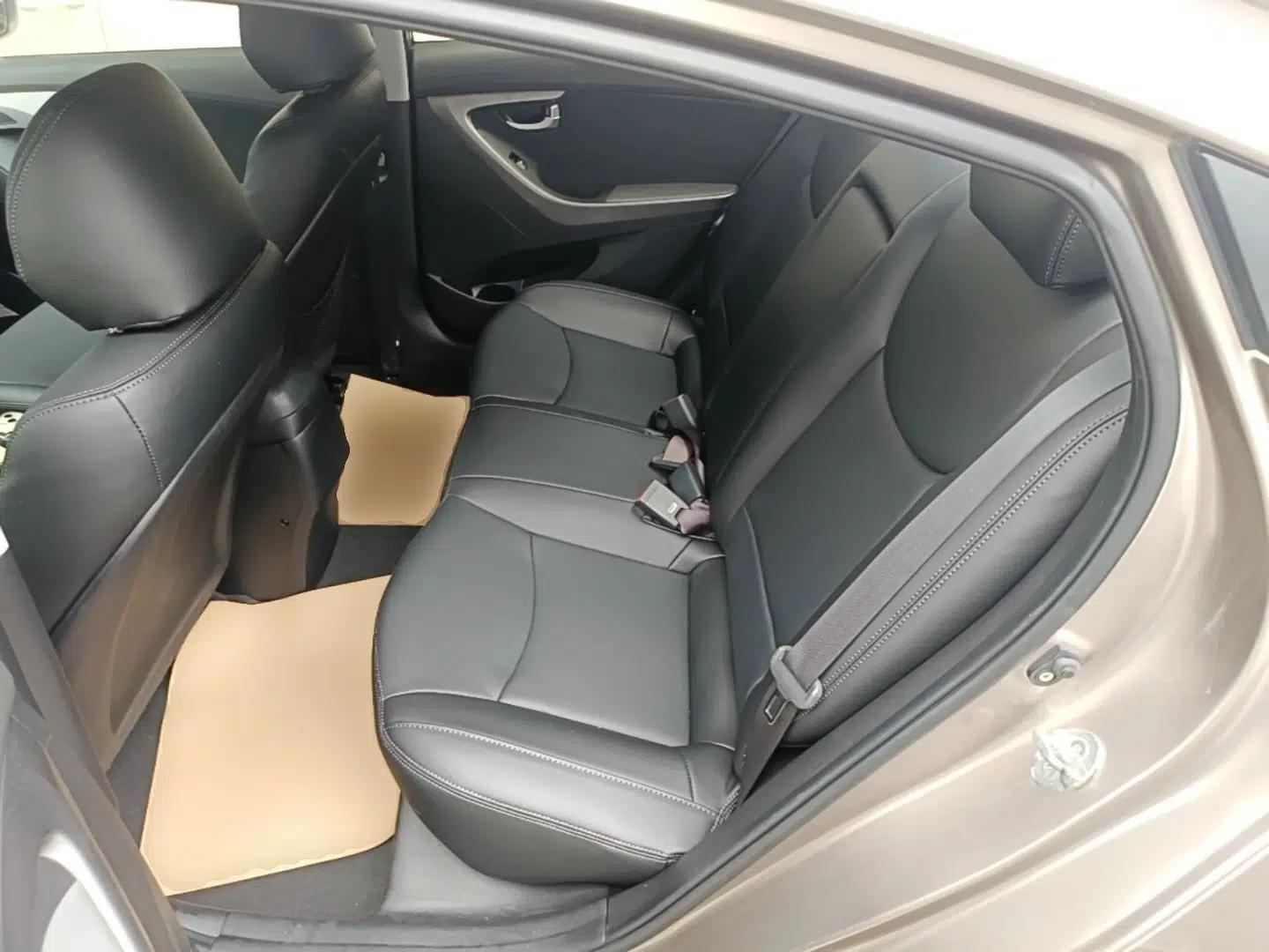 Hyundai Elantra (5th Generation / Langdong) 2015 1.6L Automatic Leading Model — миниатюра 20