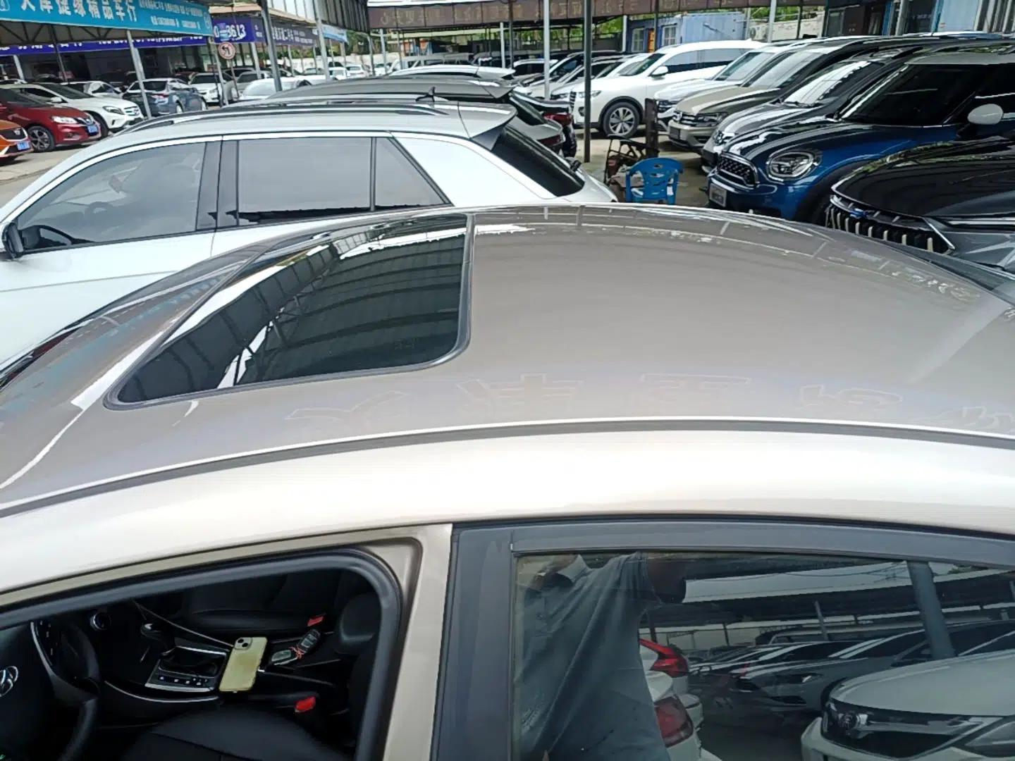 Hyundai Elantra (5th Generation / Langdong) 2015 1.6L Automatic Leading Model — миниатюра 7