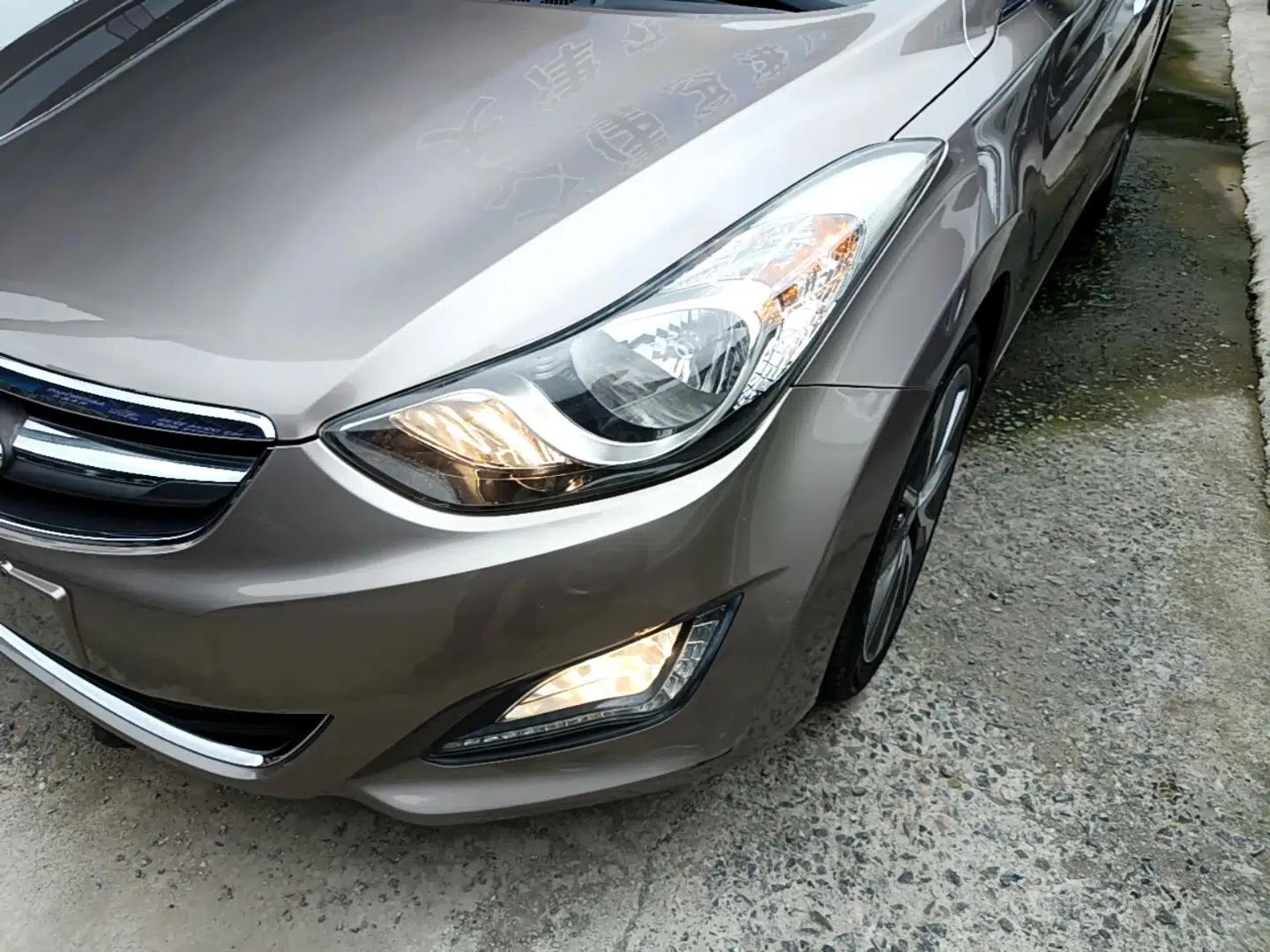 Hyundai Elantra (5th Generation / Langdong) 2015 1.6L Automatic Leading Model — миниатюра 8