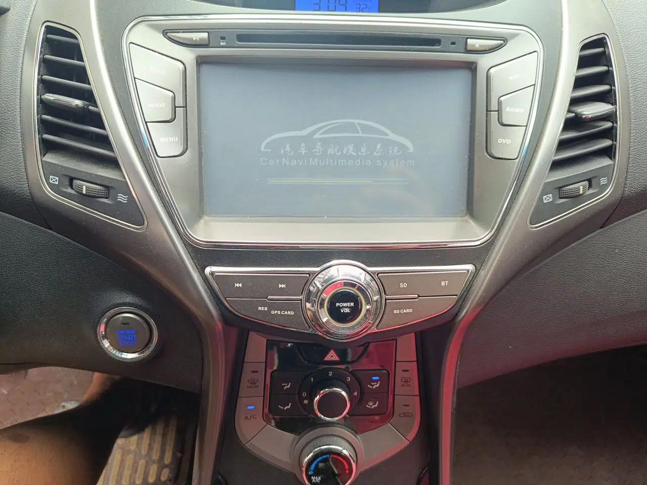Hyundai Elantra (5th Generation / Langdong) 2012 1.6L Manual Leading Model — миниатюра 13