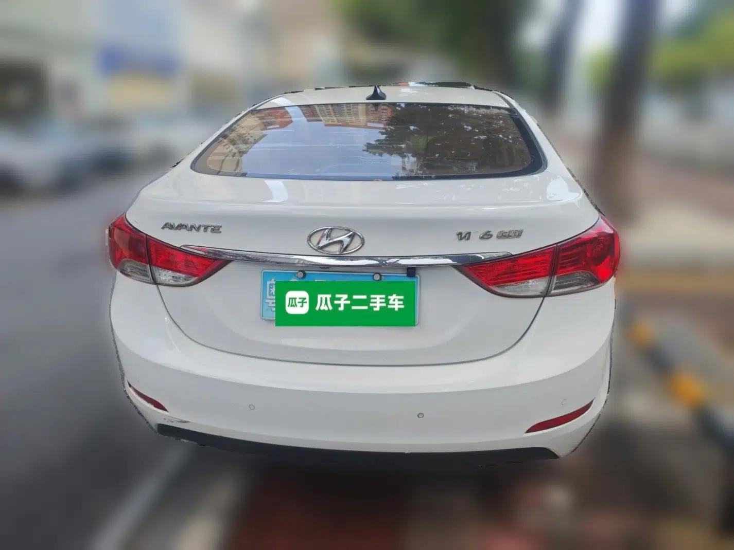 Hyundai Elantra (5th Generation / Langdong) 2015 1.6L Automatic Leading Model — миниатюра 5