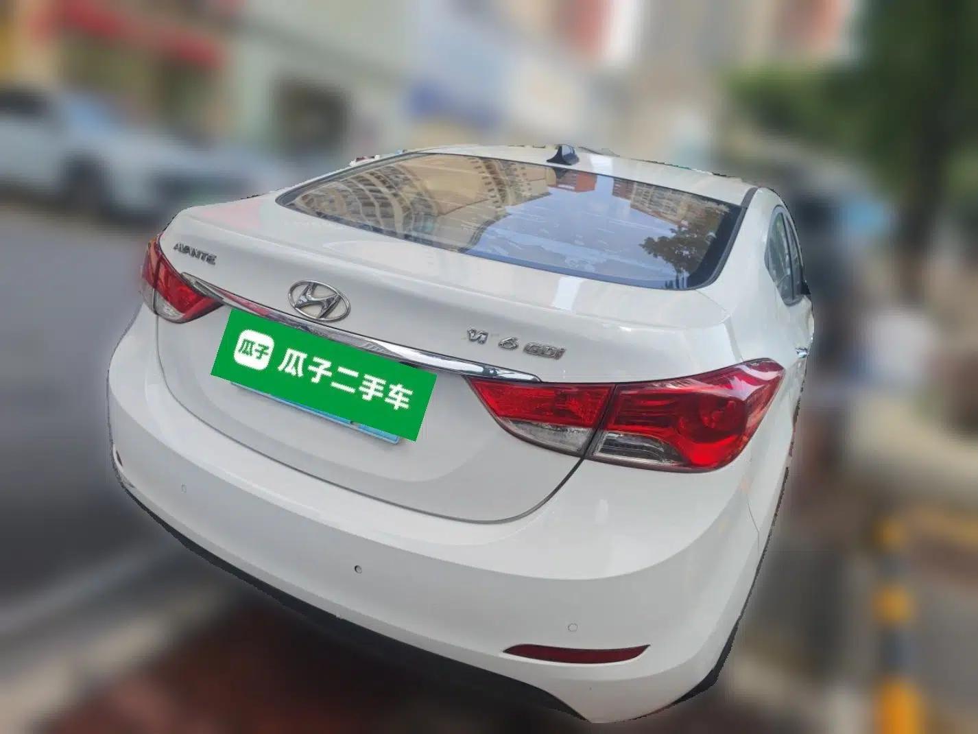 Hyundai Elantra (5th Generation / Langdong) 2015 1.6L Automatic Leading Model — миниатюра 6
