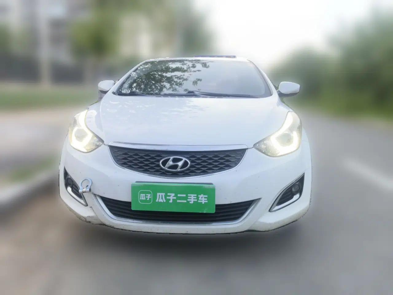 Hyundai Elantra (5th Generation / Langdong) 2016 1.6L Automatic Prestige Model — миниатюра 2