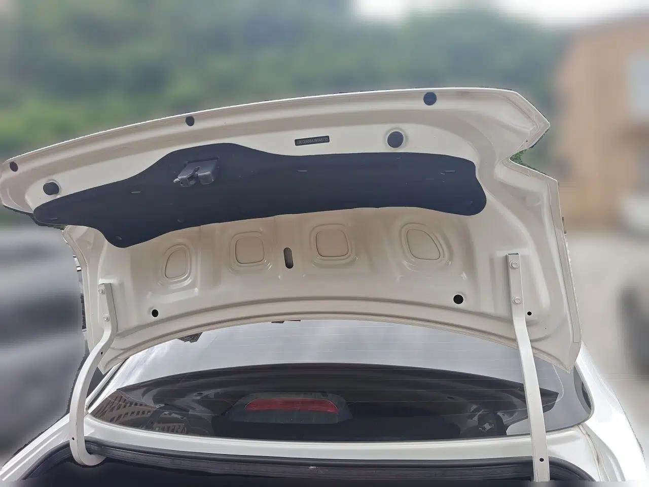 Hyundai Verna (older generation) 2017 1.4L Automatic YueXiang Edition China V-standard — миниатюра 16