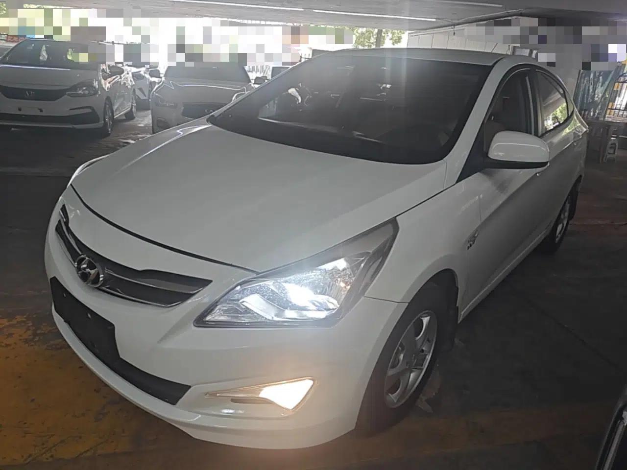 Hyundai Verna (older generation) 2016 1.4L Automatic Smart GLS — миниатюра 1