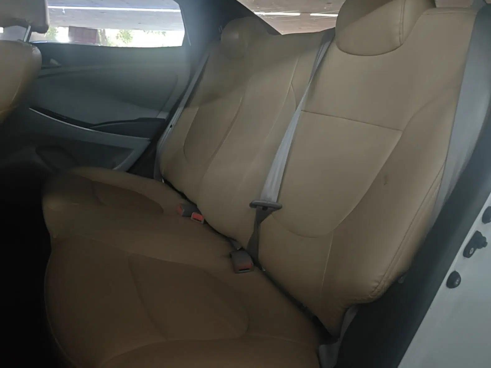 Hyundai Verna (older generation) 2016 1.4L Automatic Smart GLS — миниатюра 20