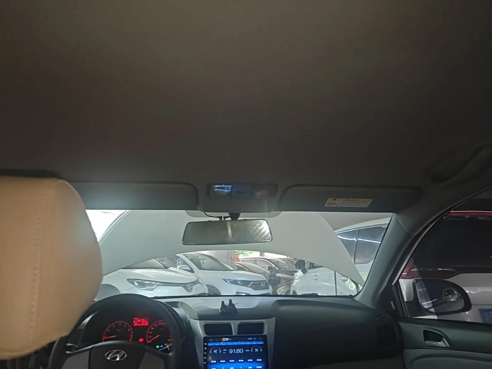 Hyundai Verna (older generation) 2016 1.4L Automatic Smart GLS — миниатюра 21