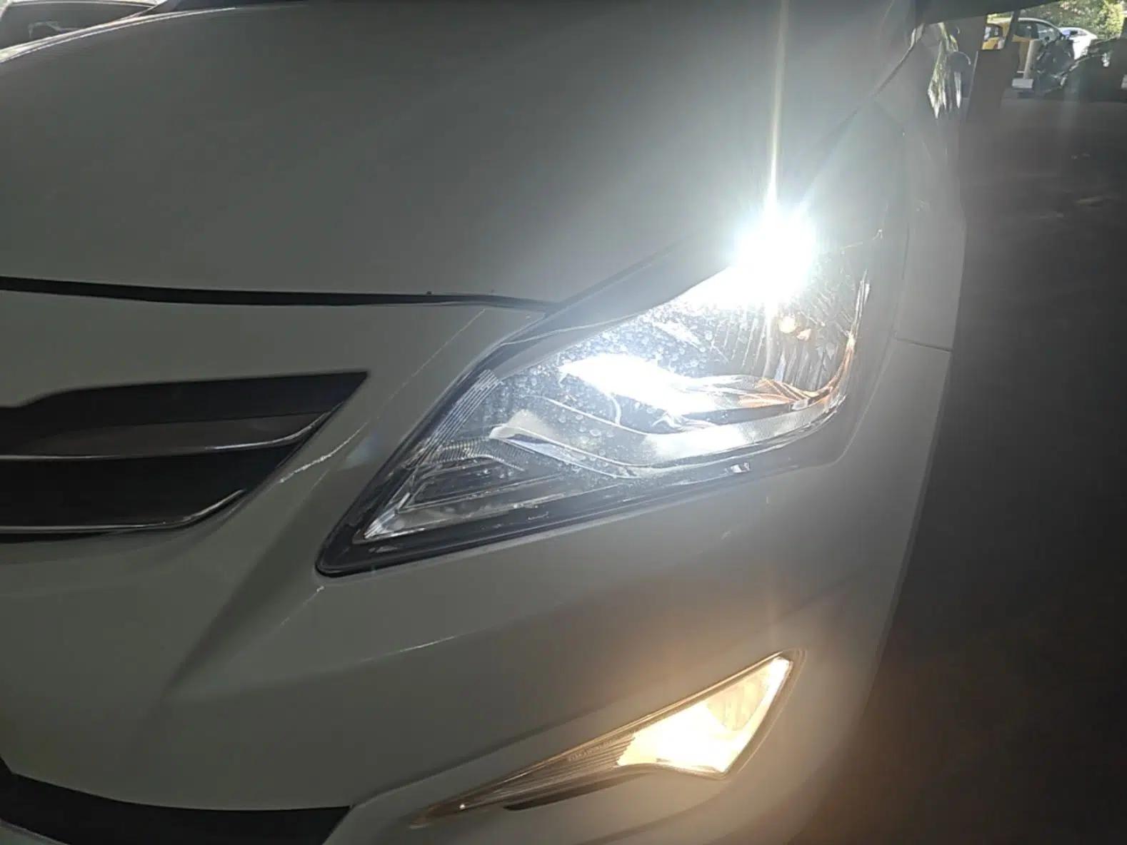 Hyundai Verna (older generation) 2016 1.4L Automatic Smart GLS — миниатюра 8