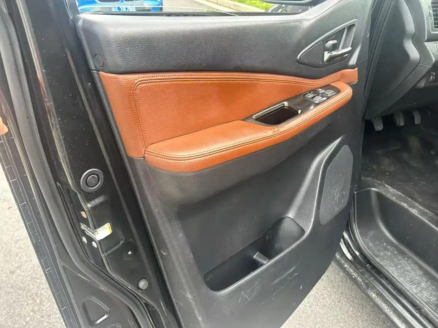 Fengxing F600 2016 Model, F600 1.5T Luxury Edition — миниатюра 5