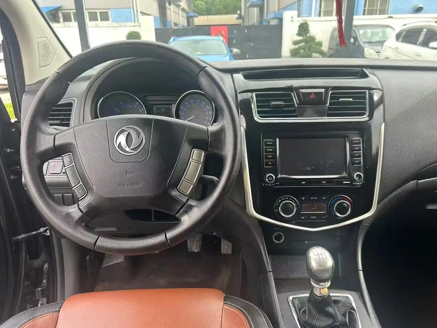 Fengxing F600 2016 Model, F600 1.5T Luxury Edition — миниатюра 7
