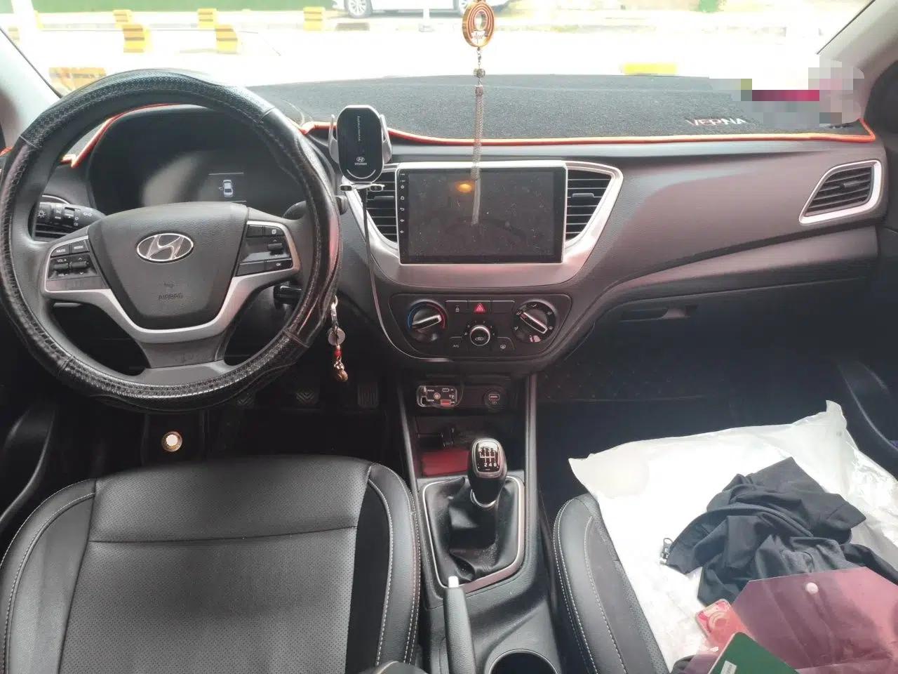 Hyundai Verna (new generation) 2020 1.4L Manual GLS Cool Edition — миниатюра 9