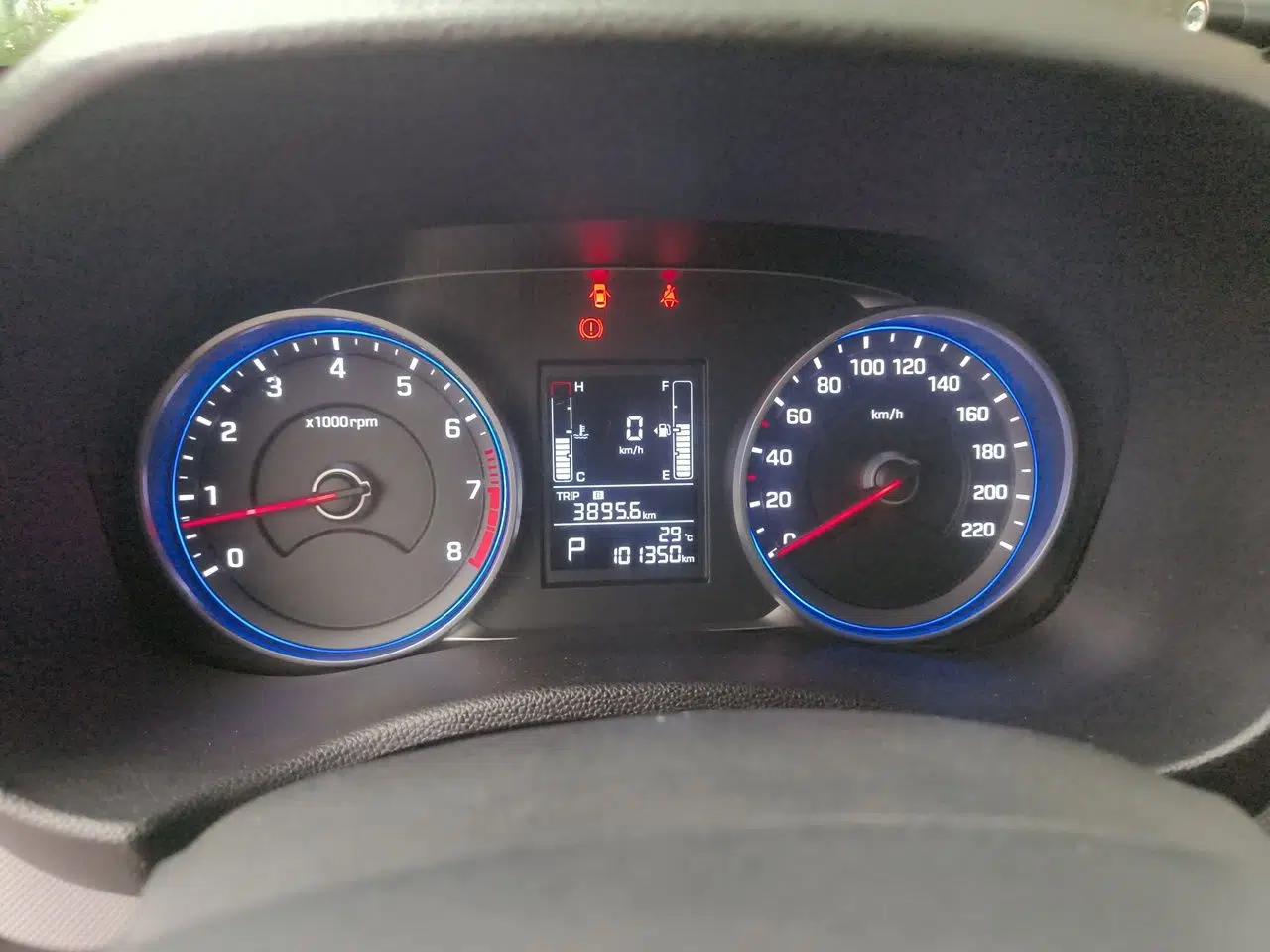 Hyundai ix25 2017 1.6L Automatic Smart Version — миниатюра 12