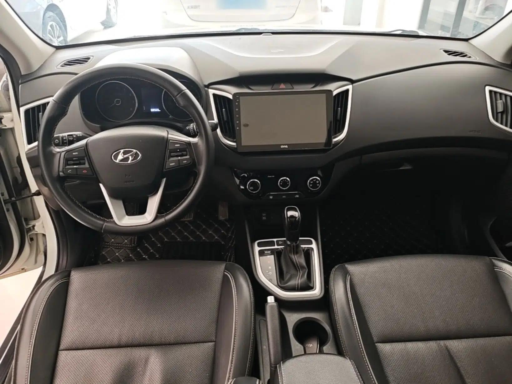 Hyundai ix25 2017 1.6L Automatic Smart Version — миниатюра 12