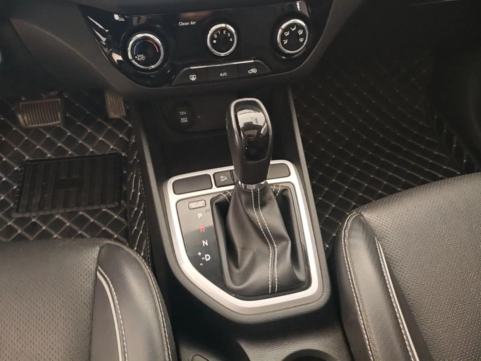 Hyundai ix25 2017 1.6L Automatic Smart Version — миниатюра 16