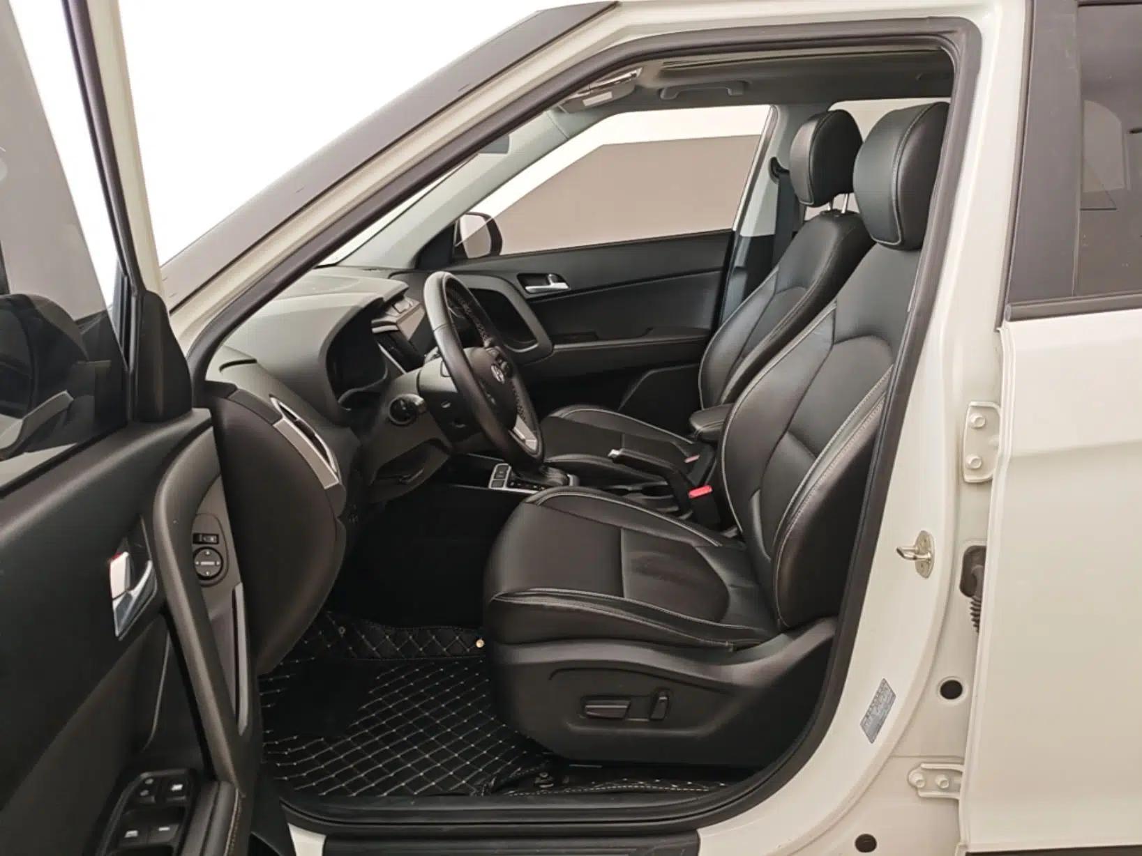 Hyundai ix25 2017 1.6L Automatic Smart Version — миниатюра 17