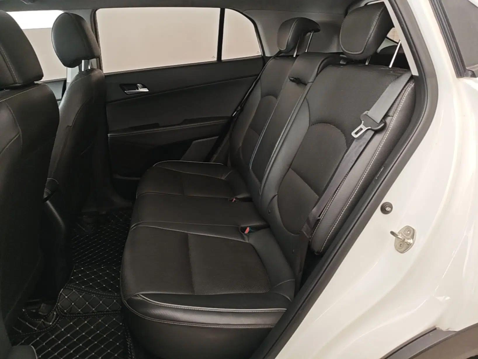 Hyundai ix25 2017 1.6L Automatic Smart Version — миниатюра 20