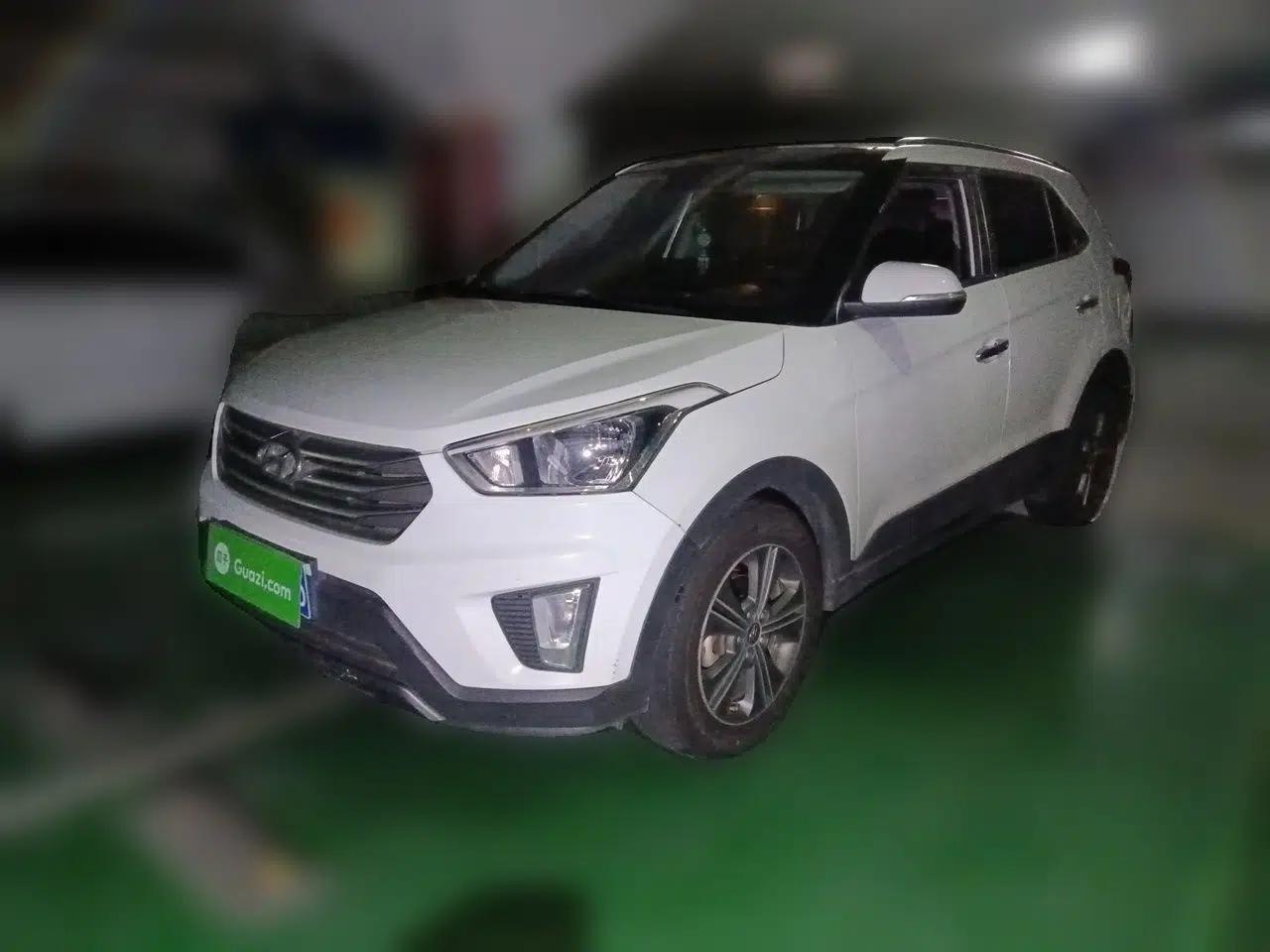 Hyundai ix25 2015 1.6L Automatic Two-Wheel Drive Smart GLS Trim — миниатюра 1