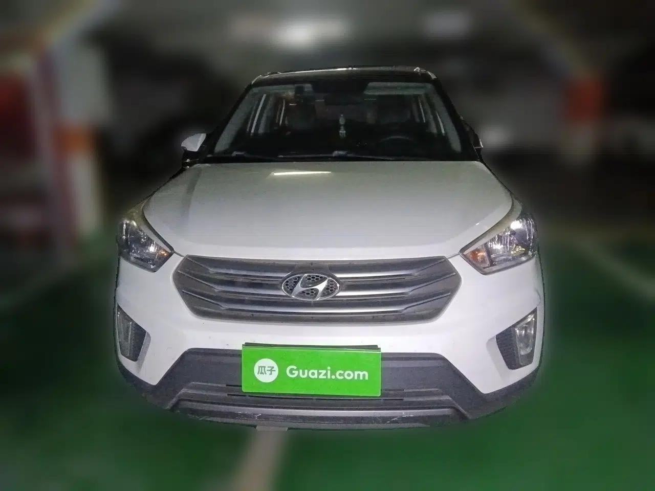 Hyundai ix25 2015 1.6L Automatic Two-Wheel Drive Smart GLS Trim — миниатюра 2