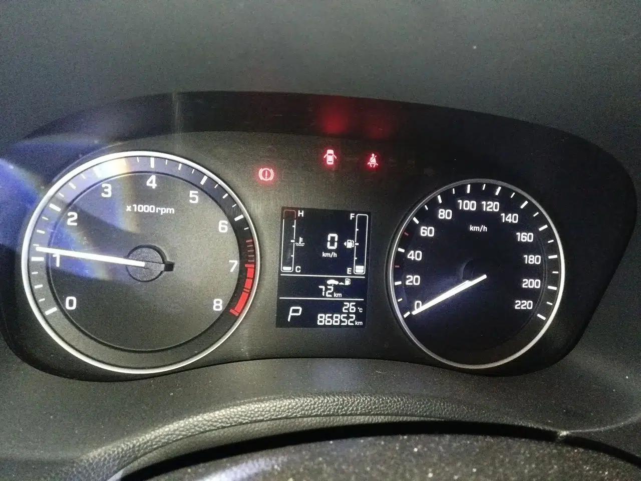 Hyundai ix25 2015 1.6L Automatic Two-Wheel Drive Smart GLS Trim — миниатюра 11