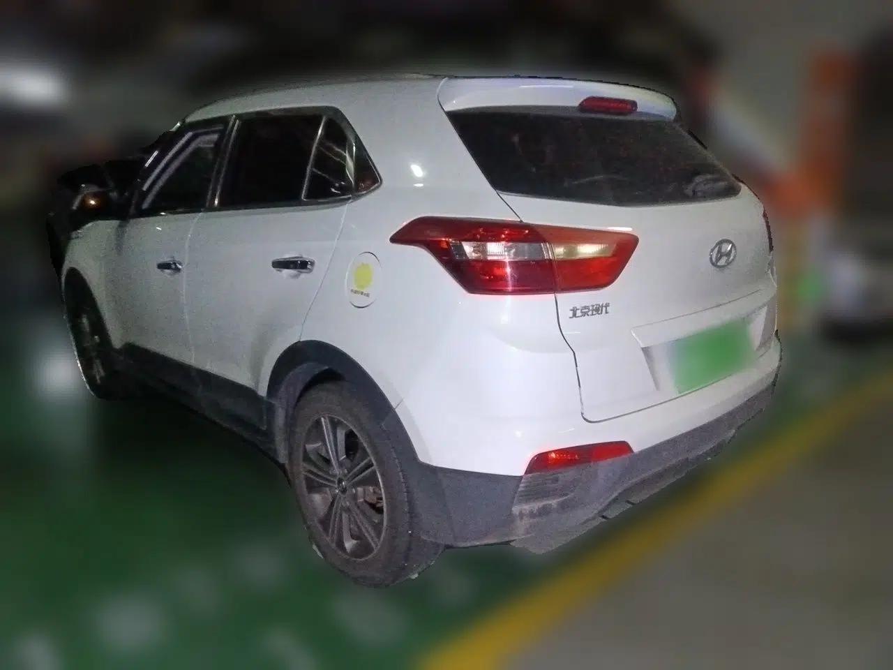 Hyundai ix25 2015 1.6L Automatic Two-Wheel Drive Smart GLS Trim — миниатюра 4