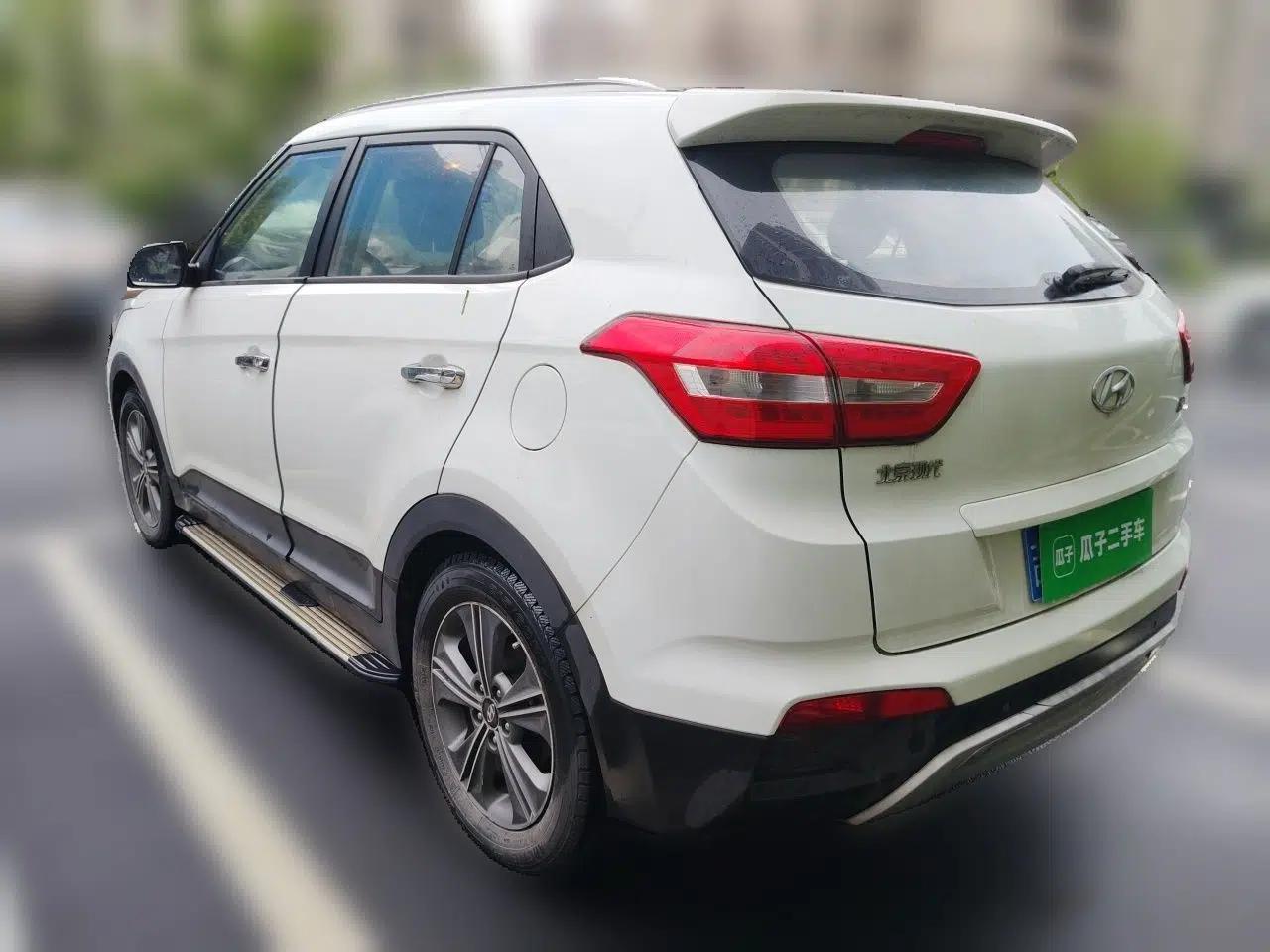 Hyundai ix25 2015 1.6L Automatic Two-Wheel-Drive Deluxe DLX Model — миниатюра 4