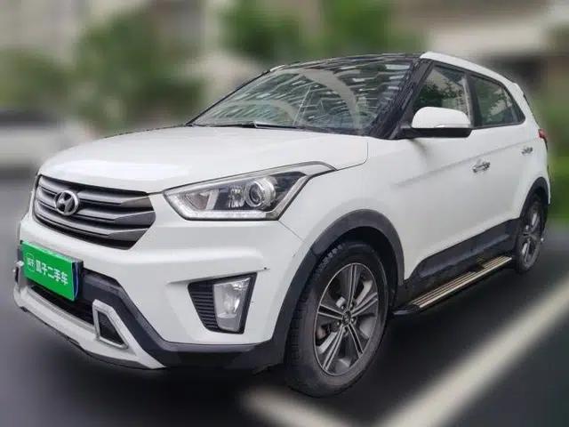 Hyundai ix25 2015 1.6L Automatic Two-Wheel-Drive Deluxe DLX Model