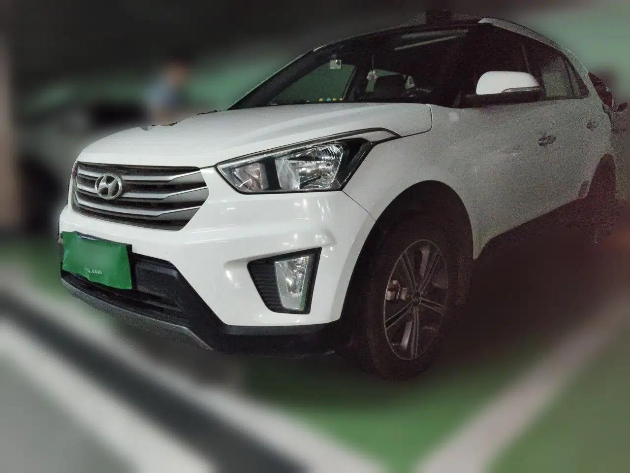 Hyundai ix25 2015 1.6L Automatic Two-Wheel Drive Smart GLS Trim — миниатюра 1
