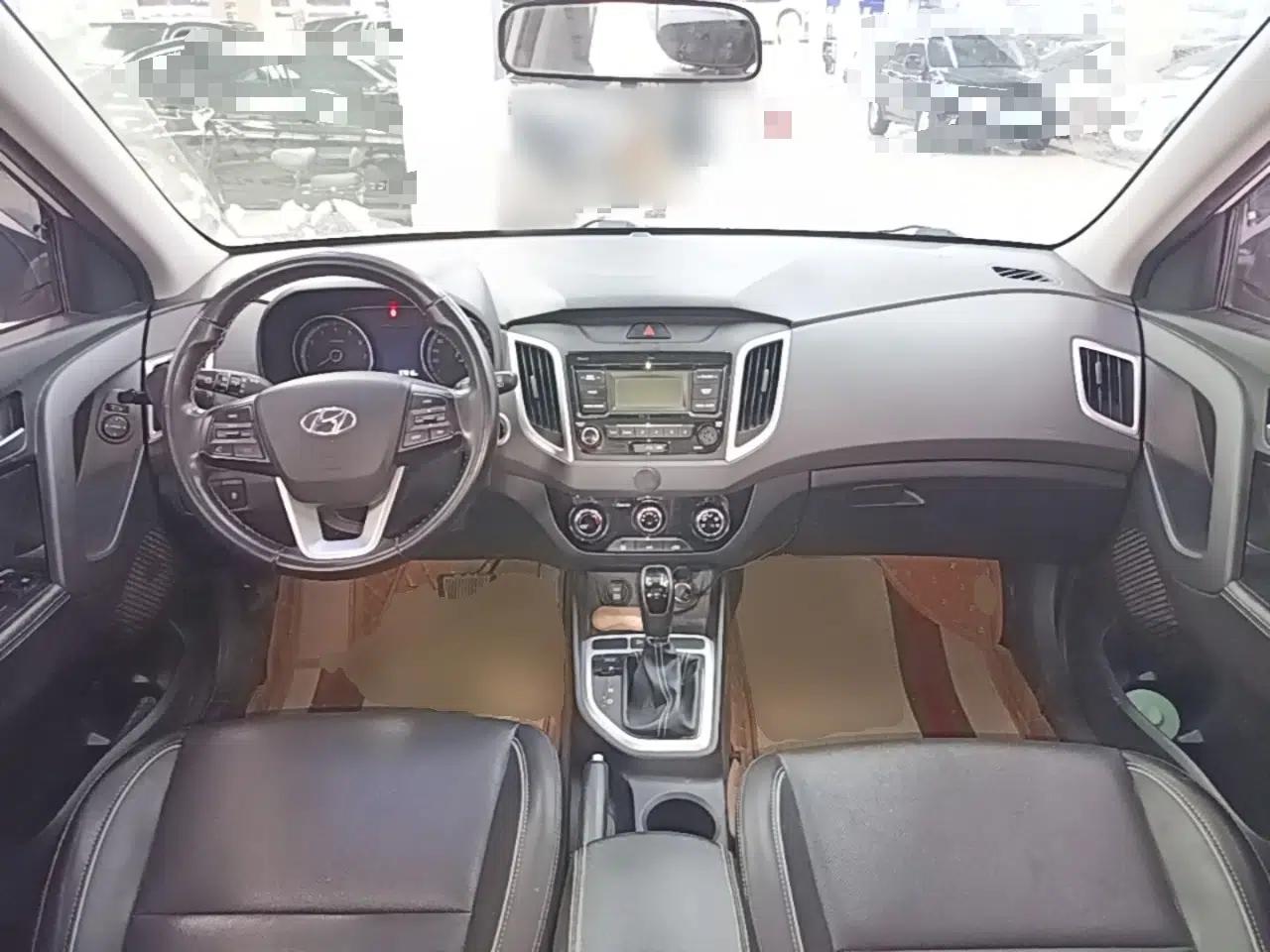 Hyundai ix25 2017 1.6L Automatic Smart Version — миниатюра 12