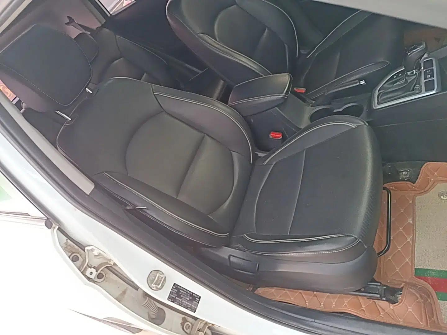 Hyundai ix25 2017 1.6L Automatic Smart Version — миниатюра 19