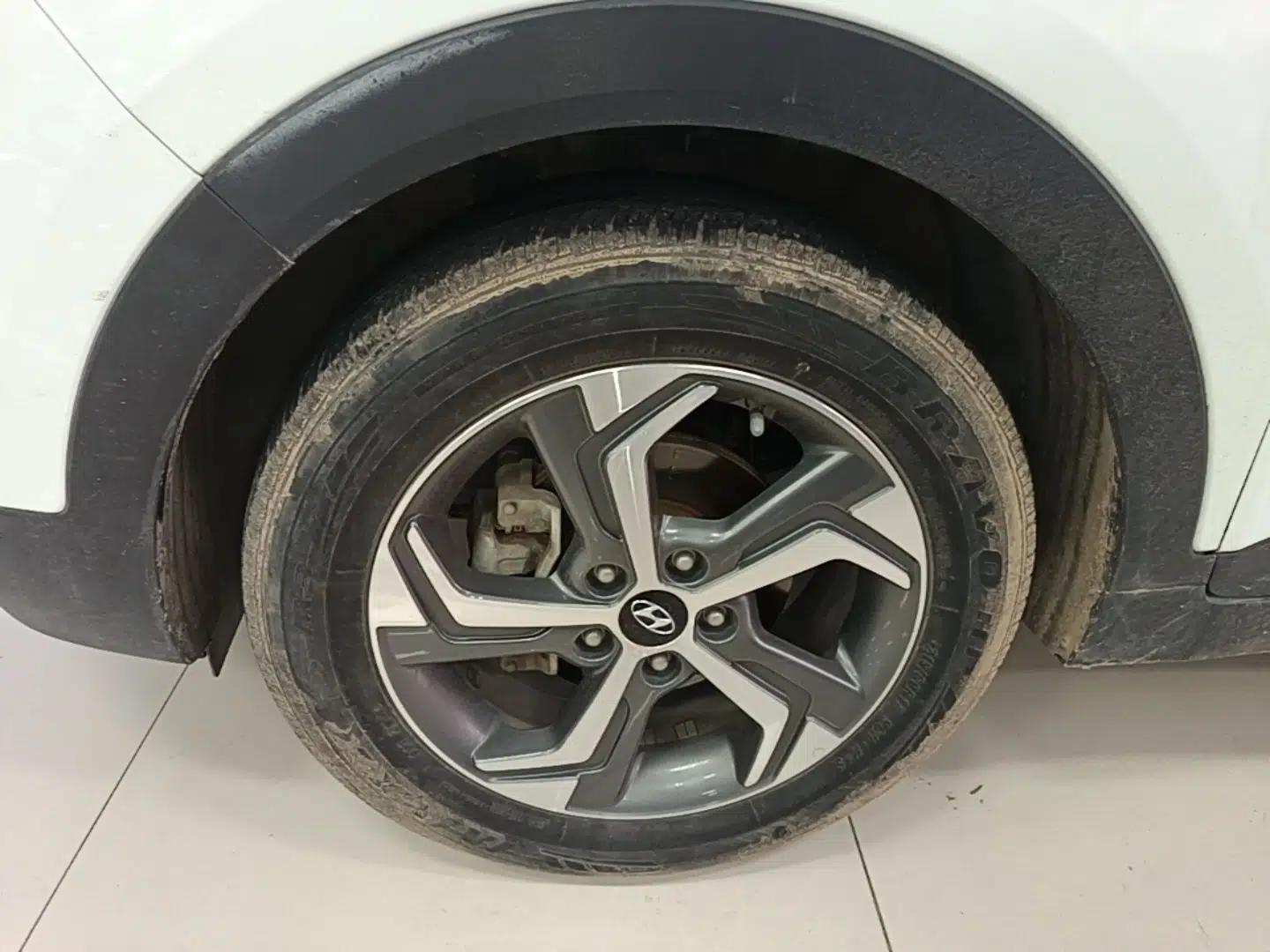 Hyundai ix25 2017 1.6L Automatic Smart Version — миниатюра 10