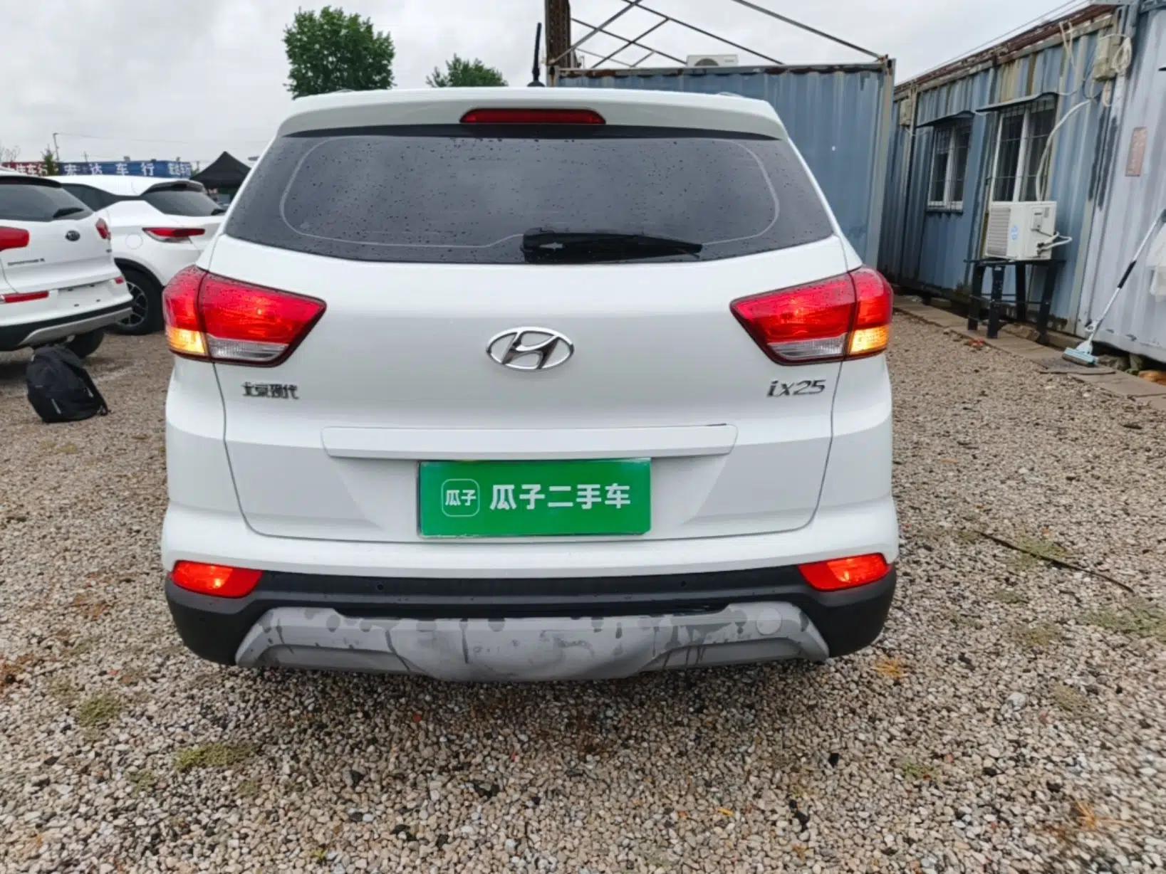 Hyundai ix25 2017 1.6L Automatic Smart Version — миниатюра 5