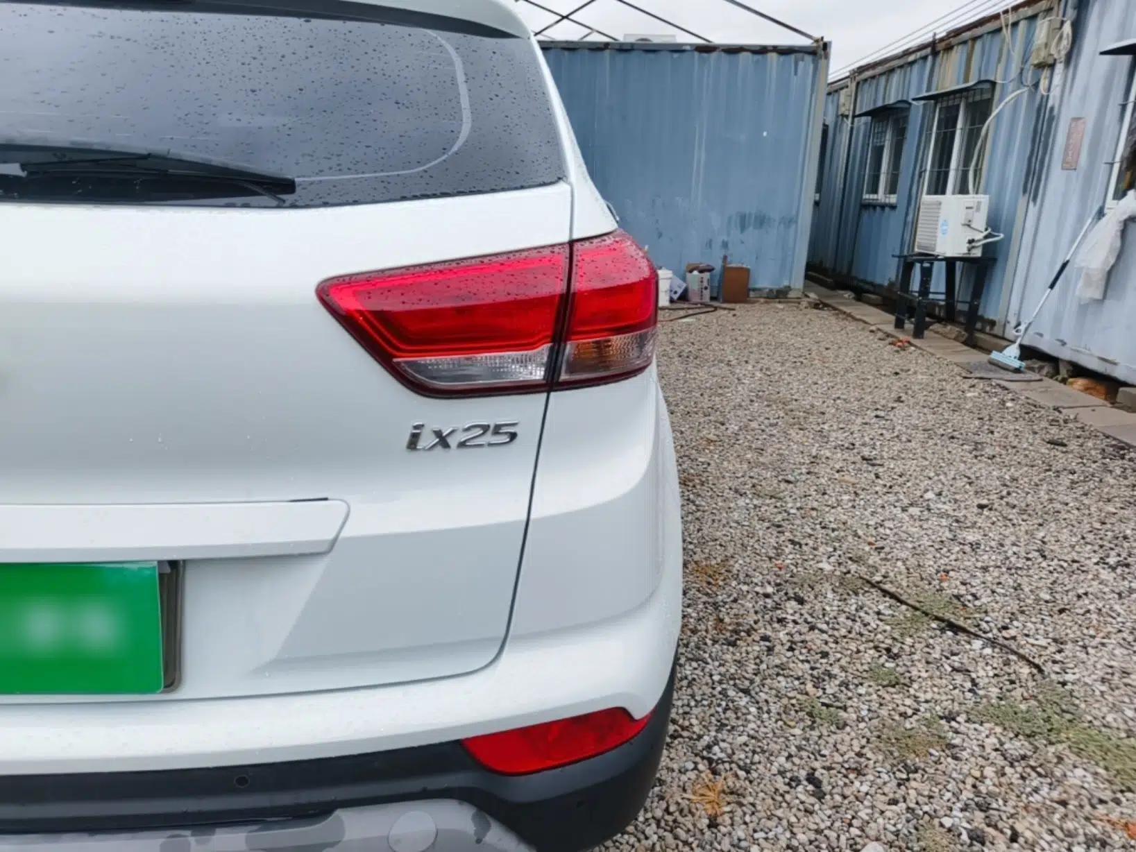 Hyundai ix25 2017 1.6L Automatic Smart Version — миниатюра 9