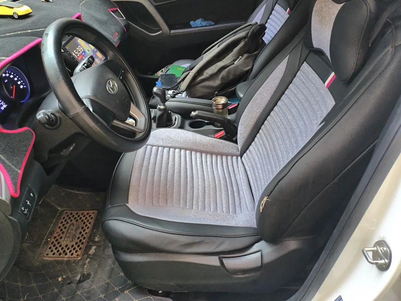 Hyundai ix25 2017 1.6L Manual Fashion Model — миниатюра 12