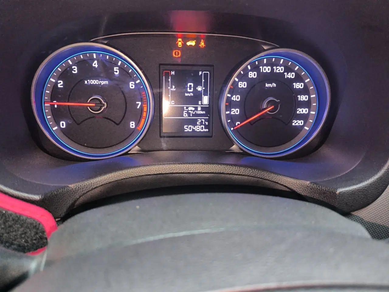 Hyundai ix25 2017 1.6L Manual Fashion Model — миниатюра 9