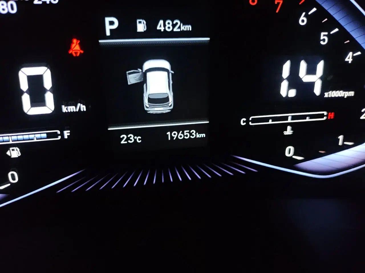 Hyundai ix25 2020 1.5L CVT DLX Prestige Version — миниатюра 12