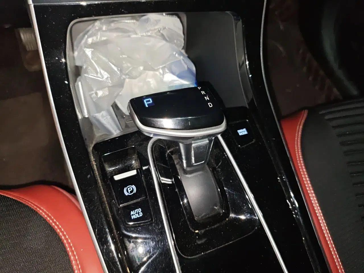 Hyundai ix25 2020 1.5L CVT DLX Prestige Version — миниатюра 14