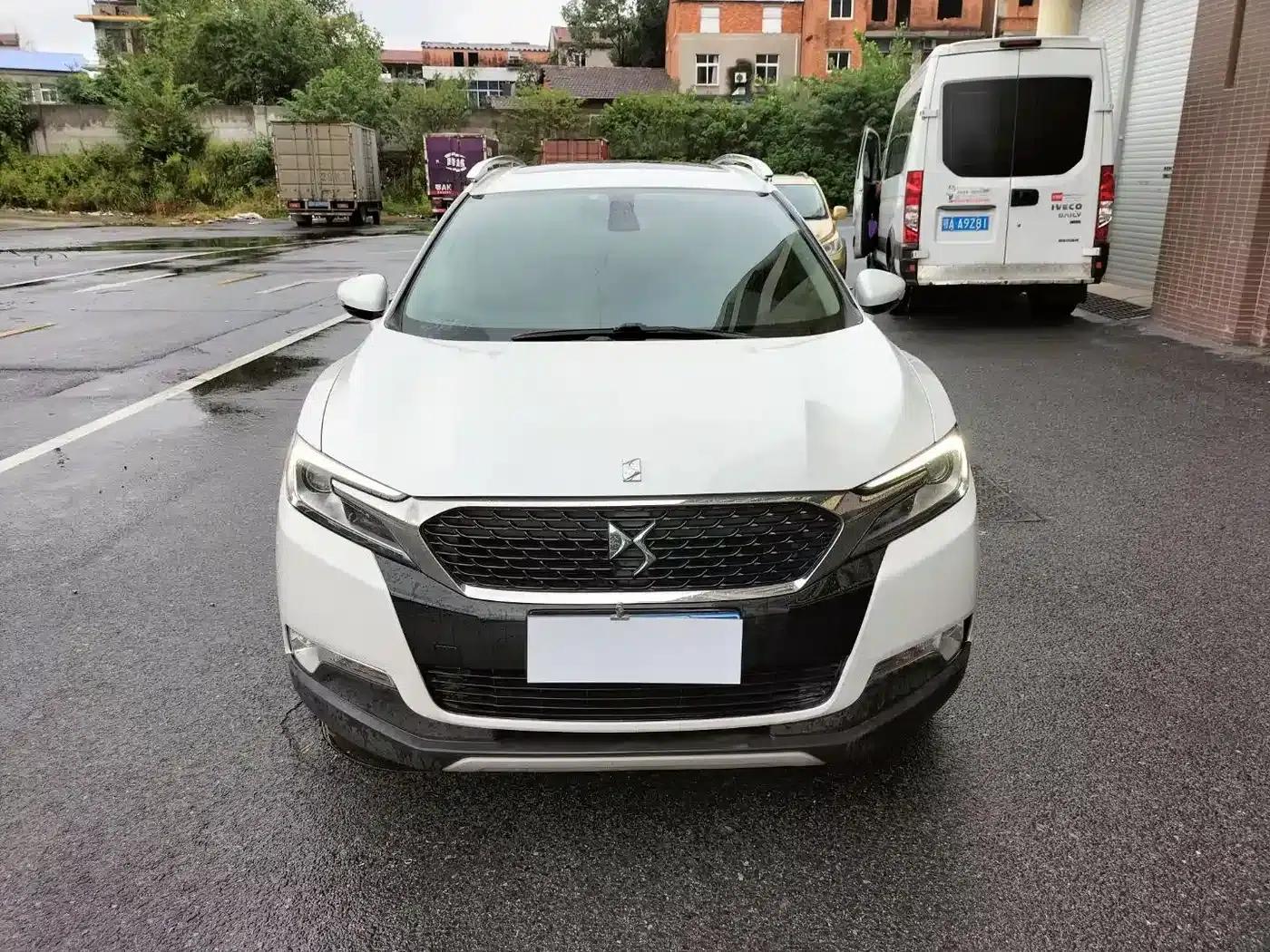 DS 6 2014 1.6T Luxury Edition THP160 — миниатюра 2