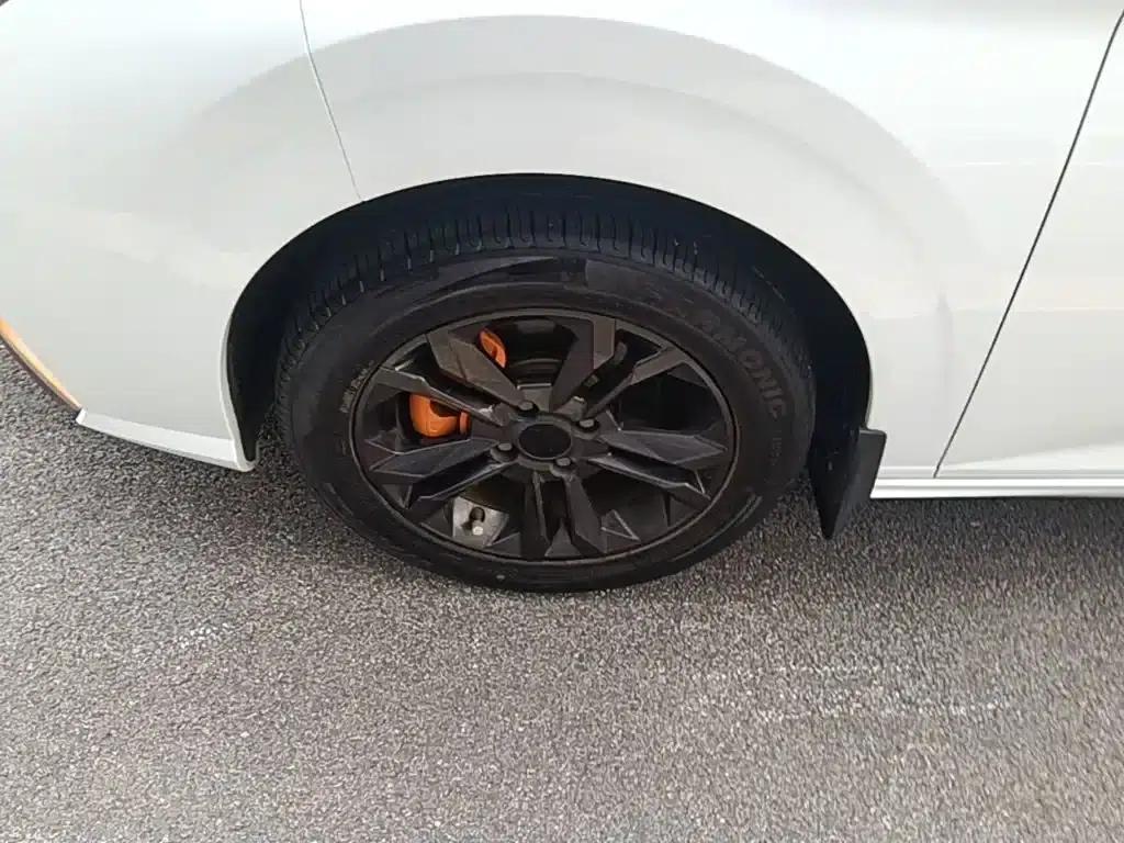 Aeolus Yixuan 2023 1.5L Automatic Glory Edition — миниатюра 23